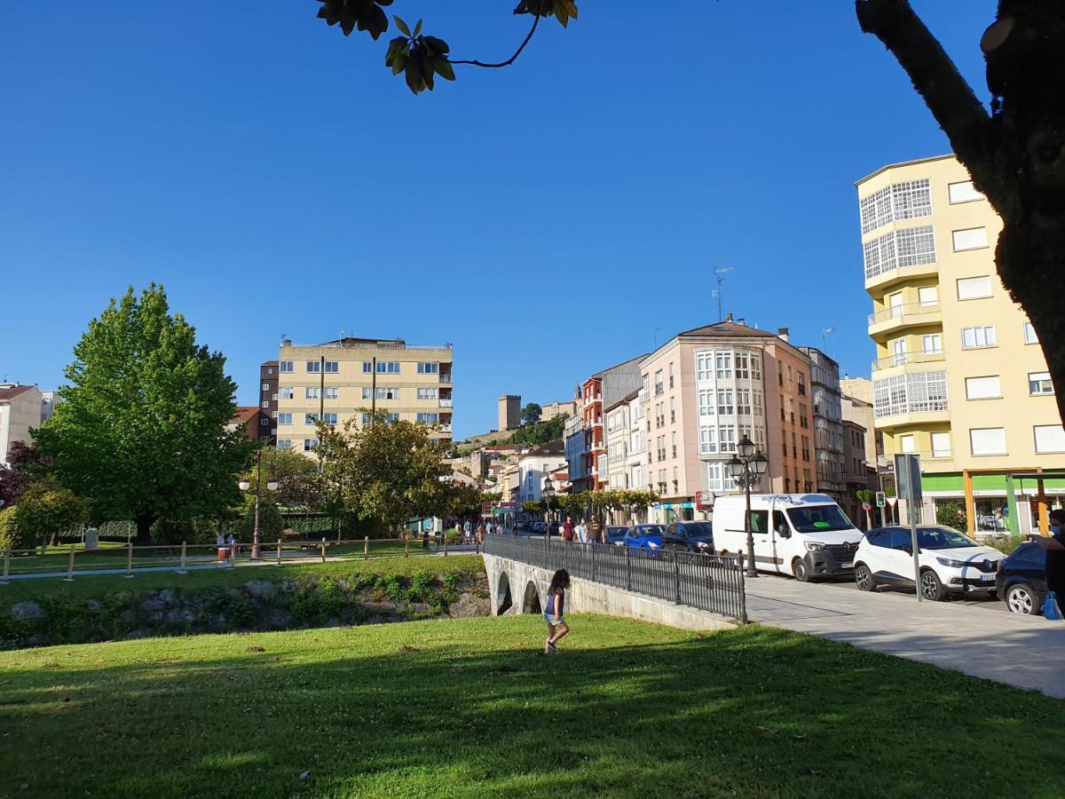 Acogedor Apartamento En El Centro De Monforte Monforte De Lemos Kültér fotó